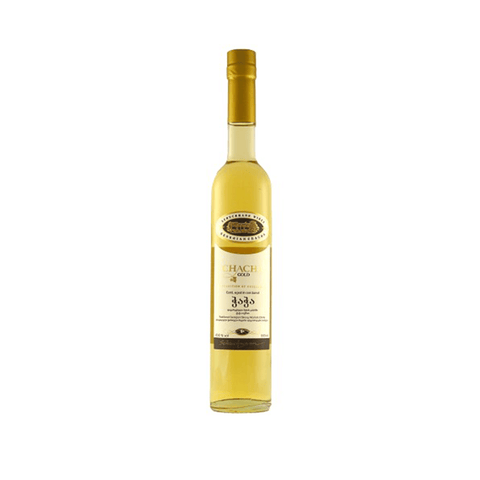 Schuchmann Chacha Oaked 0.5L, Georgian spirit aged in oak, 40% alcohol, amber color with dried fruit and spice notes, Kakheti region.