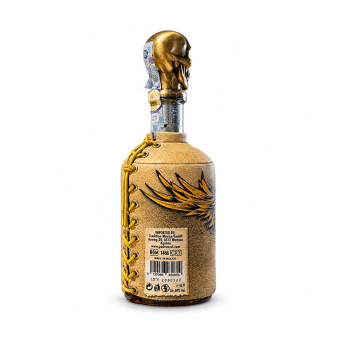 Padre Azul Reposado tequila 700 ml 40% Mexico, rear view with gold skull stopper and yellow lace-up sleeve, barcode 9120066430809